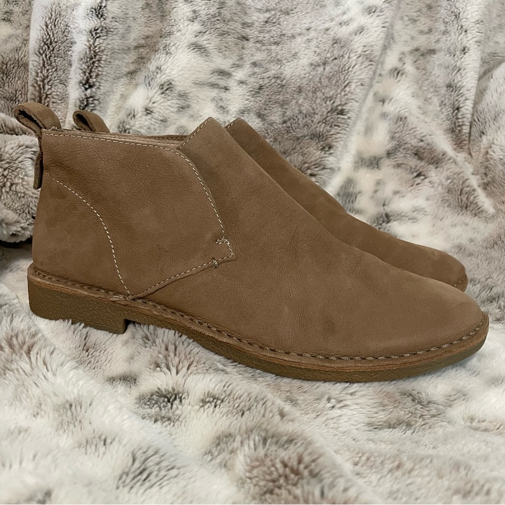 Dolce Vita Findley Tan Suede Ankle Booties.